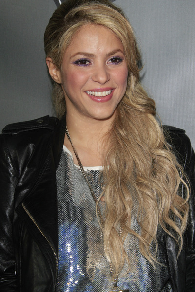 SHAKIRA_VOICE_LA_281229.jpg