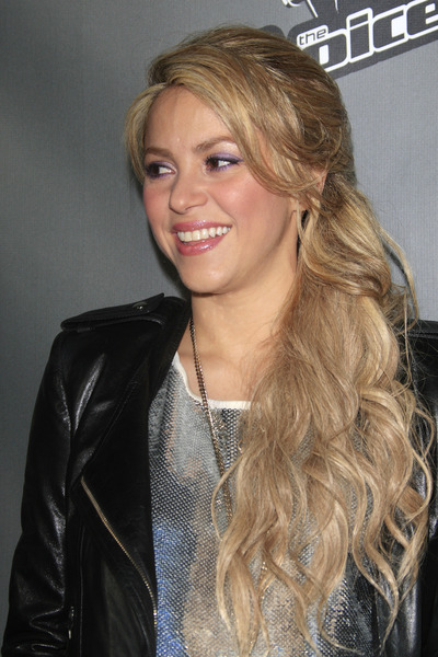 Shakira_RT_281129.jpg