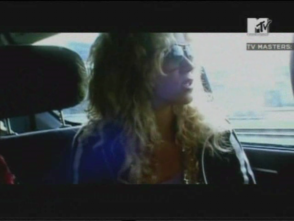 MTVMasters_www_shakira-online_fr_00058.png