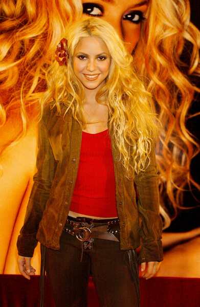 shakira-20011011_sdl_sr004_hi.jpg