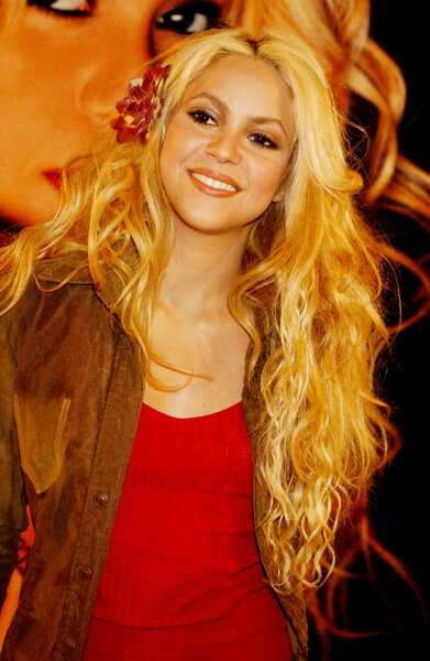 shakira-20011011_sdl_sr005_hi.jpg