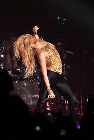 www_shakira-argentina_com_ar8.jpg