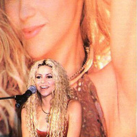 Shakira_-_Puerto_Rico_2001_-_7.jpg