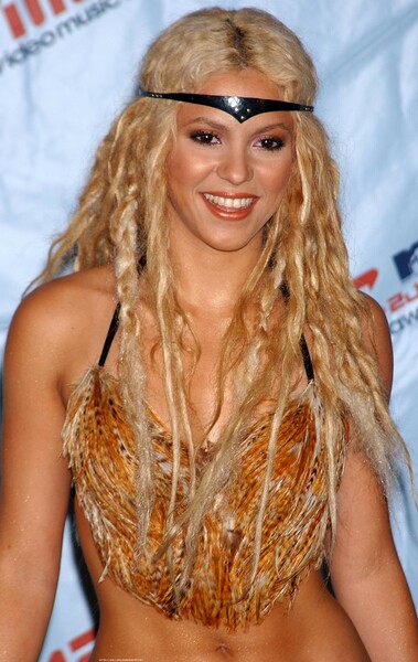 1Shakira090601-3641.jpg