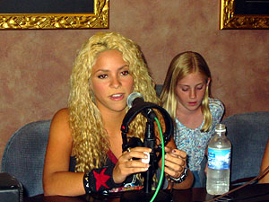 shakira13.jpg