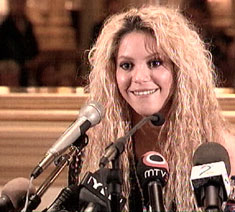 shakira_3_46627a.jpg