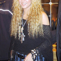 shakira2~1.jpg