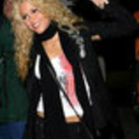 in_Manhattan_after_performing_at_Madison_Square_Garden2C_Nov__202C_2002.jpg