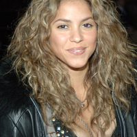 00966Shakira_Mazur_66976855B15D.jpg