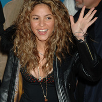 Shakira120605-G202.jpg