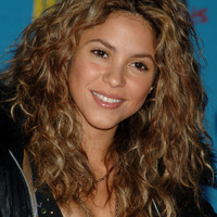 Shakira120605-G206.jpg