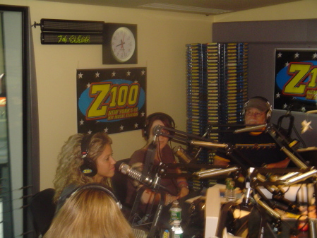 WHTZ-FM_127249_2.jpg