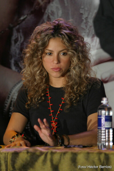 SHAKIRA_PR_HB10.JPG