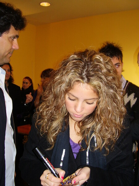 trl_shakira_002.jpg