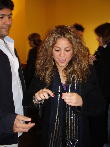 trl_shakira_003.jpg