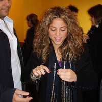 trl_shakira_003.jpg