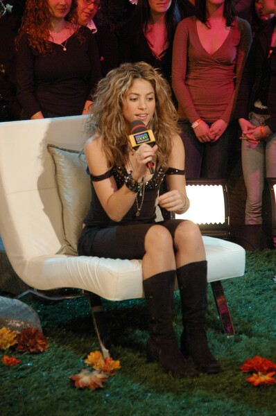 968b0Shakira_001_015.jpg