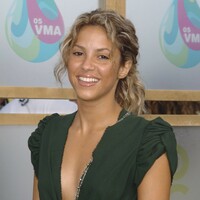 1Shakira_SD106721.jpg