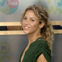 1US-MTV_AWARDS-SHAKIRA-53.jpg