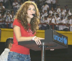 shakira~12.jpg