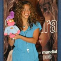 shakira1~5.jpg