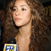 Shakira2614758.jpg