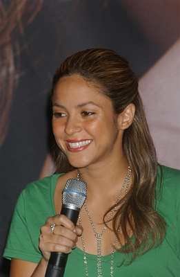 SS013-Shakira116_428_PI_SS.jpg