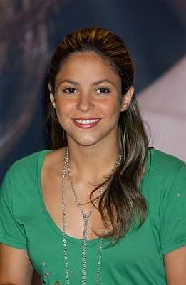 SS013-Shakira130_428_PI_SS.jpg