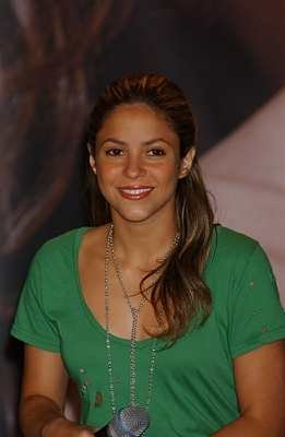 SS013-Shakira131_428_PI_SS.jpg