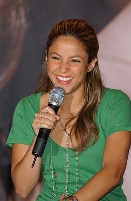 SS013-Shakira132_428_PI_SS.jpg