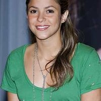 R0122-Shakira_AM256505.jpg