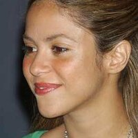 SS013-Shakira120_428_PI_SS.jpg