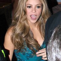 shakira_110607_007.jpg