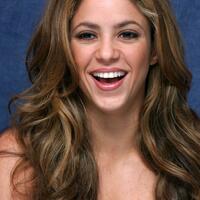 shakira_071110_02.jpg