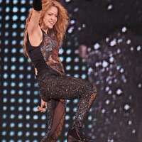 4DE582AB00000578-5916363-In_aid_of_The_bombshell_songbird_s_El_Dorado_World_Tour_shares_a-a-12_1530684572097.jpg