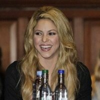 capt_b1b6483e39dd483f9601a754e5304289_britain_shakira_llp104.jpg