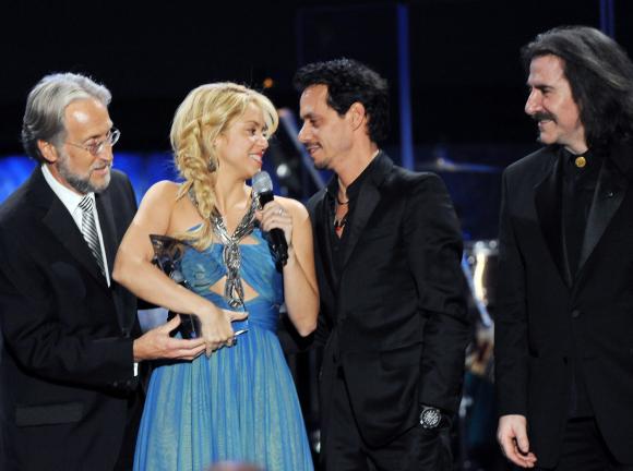 Shakira-receives-the-Person-of-the-Year-Award-from-Neil-Portnow-Marc-Anthony-and-Luis-Cobos-in-Las-Vegas_1.jpg