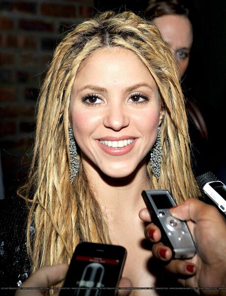 big_shakira_launch_7831.jpg