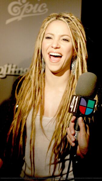 big_shakira_rolling_stone_5336.jpg