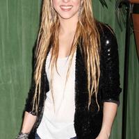 MTX_76706_SHAKIRA_03.jpg