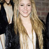 Shakira_BoweryHotel_110909_010.jpg