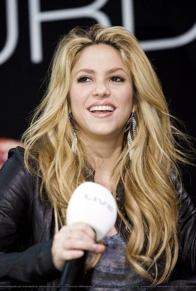 LMK_0Shakira_Album_Launch_03.jpg