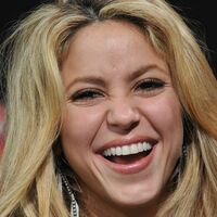 Shakira-BURDA_LIVE_event_in_Offenburg-18_122_368lo.jpg