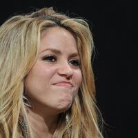 Shakira-BURDA_LIVE_event_in_Offenburg-19_122_21lo.jpg