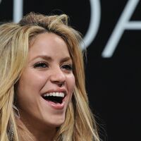 Shakira-BURDA_LIVE_event_in_Offenburg-20_122_1150lo.jpg