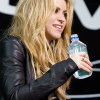 Shakira_13123819.jpg