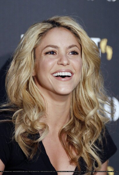 shakiragallery_shakira_mango_281229.jpg