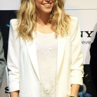 shakira-060910-3.jpg