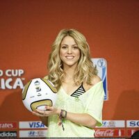 Shakira_88211_28329.jpg