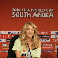 shakira_world_cup_1_2921350_28329.jpg